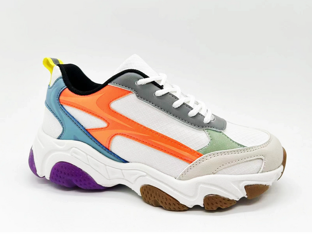Sneaker da ragazza alla moda, nuova, durevole e comoda