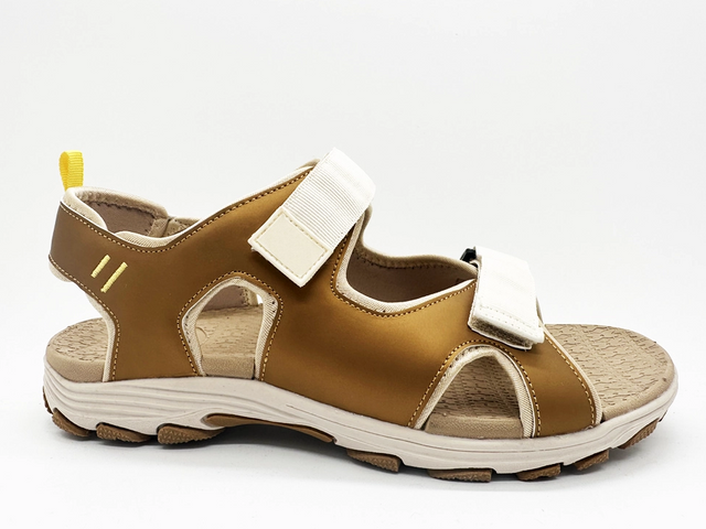 Comodi ed eleganti sandali da ragazzo versatili con chiusura con nastro magico color cammello
