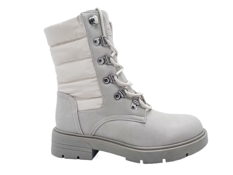 Stivale da ragazza vivace, giovane, accogliente e accattivante